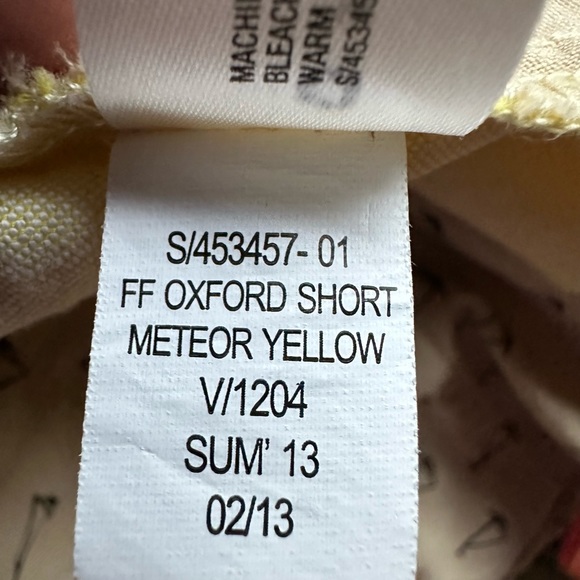 Gap Mens NWOT 36 waist Oxford shorts. 2 front and two rear buttoned pockets. - Picture 5 of 6